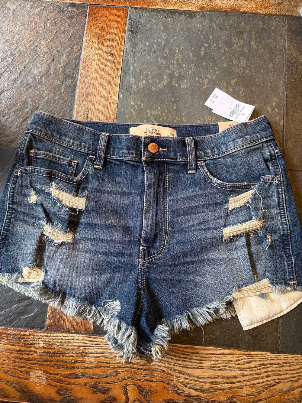 Hollister vintage short high rise size 9 w29 NWT